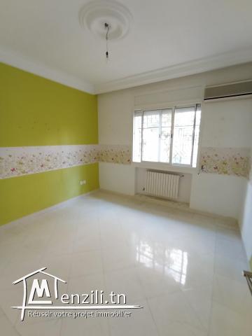 Au jardin d’el menzah2 à louer très joli s+2 RDC d’une villa