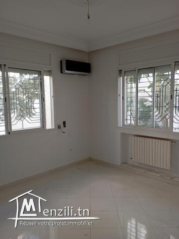 Au jardin d’el menzah2 à louer très joli s+2 RDC d’une villa