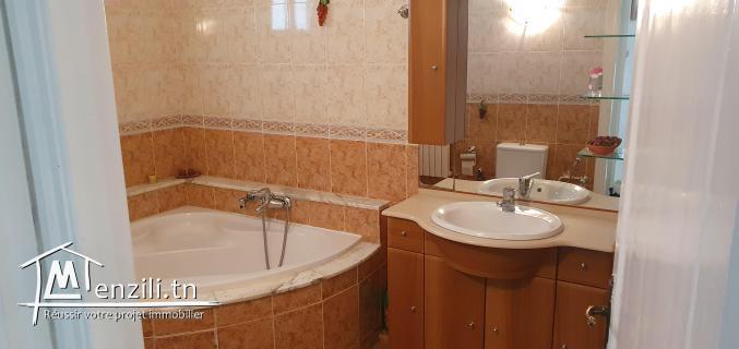 Maison sur 2 niveaux à Manouba