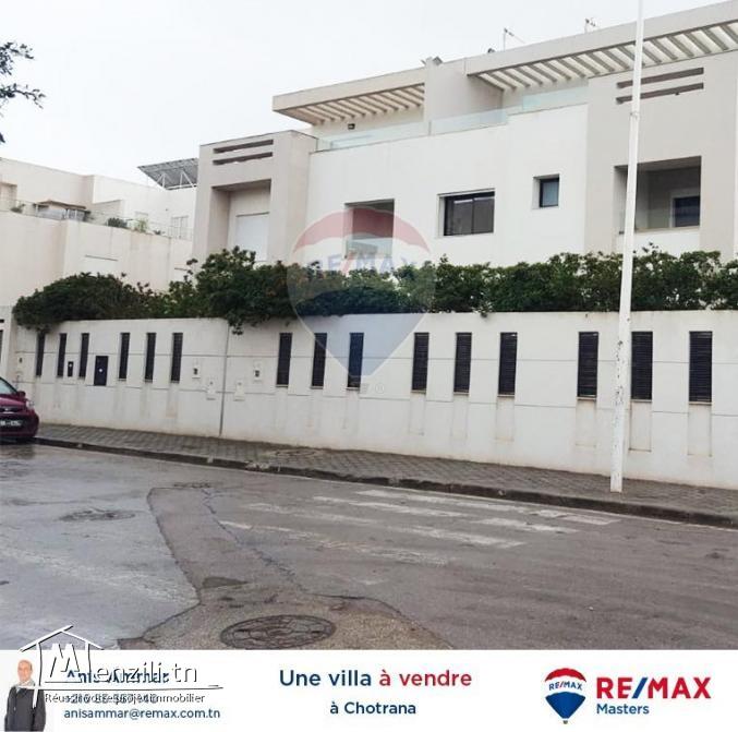 A VENDRE UNE VILLA EN S+6 A CHOTRANA