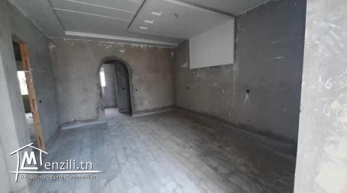 Une villa inachevée S4 avec piscine à Hammamet