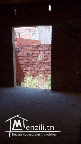 une maison inachevée à Mrezga