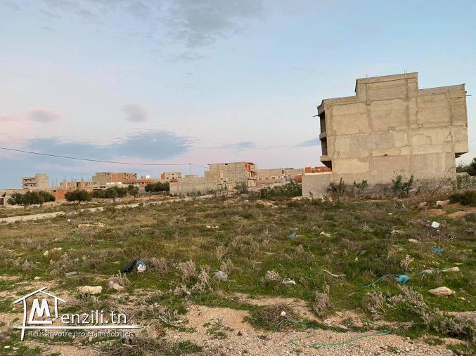 terrain à vendre ( sousse riadh ) près de lycée ibn roched