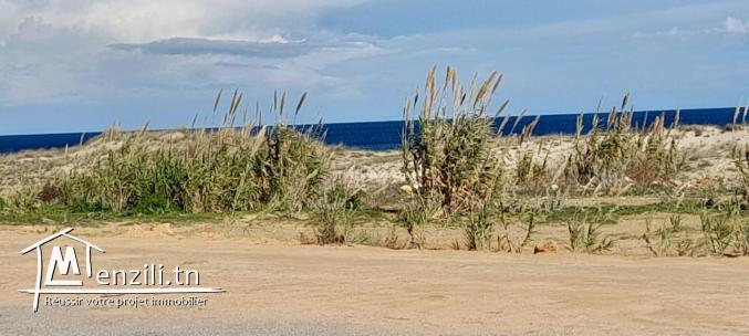 أراضي على البحر ابتدأً من 49 مليون أكهو ????????