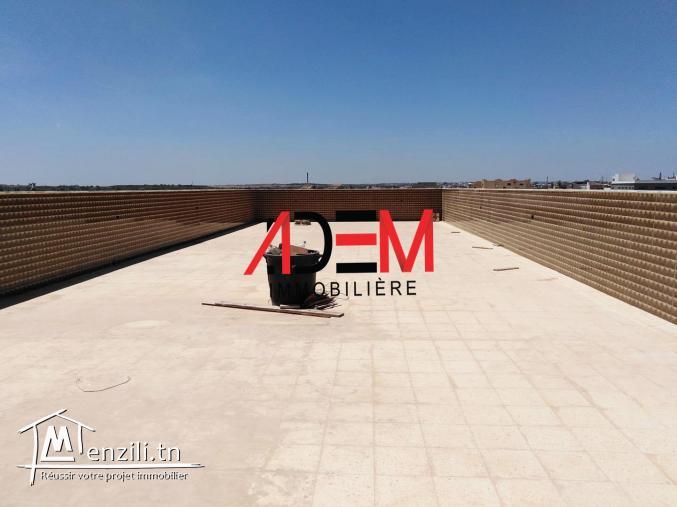 Immeuble de 3 étages bien situé à Hamem Sousse