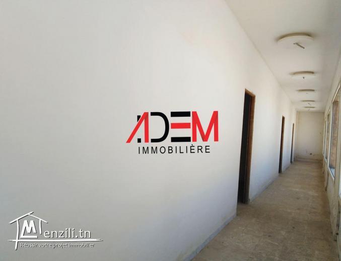 Immeuble de 3 étages bien situé à Hamem Sousse