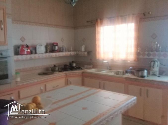 vendre une maison a hay rafaha tunis
