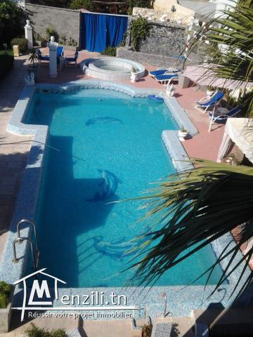 Belle villa plus Bungalow avec piscine, jacuzzi et grand jardin