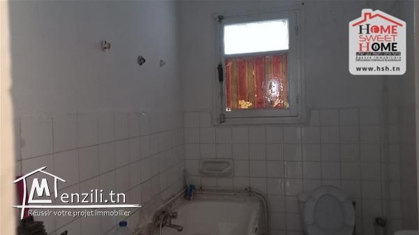 Etage de Villa Hikayatna à Vendre au Kram Ouest