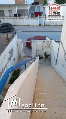 Etage de Villa Hikayatna à Vendre au Kram Ouest