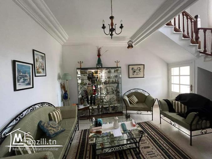 une belle villa (Rez de chaussée autonome et duplex) à el Kram