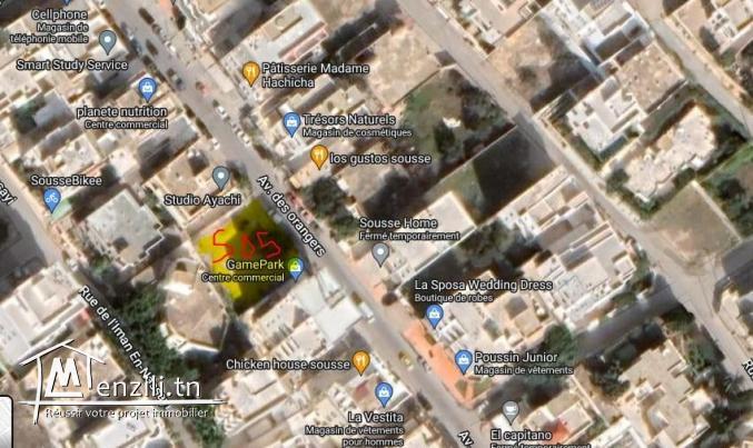 A vendre terrain commercial