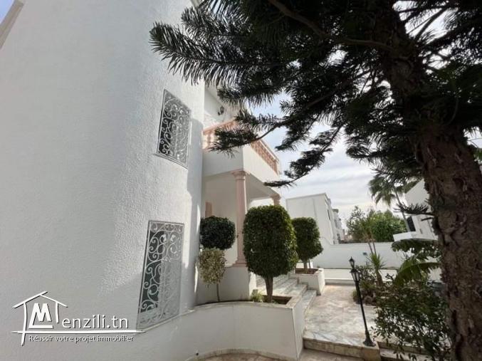 Une magnifique villa S4 a louer à Jardin El Menzah 1
