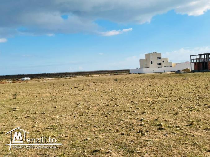 Terrain Habitable à vendre au bord de la plage