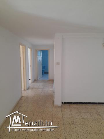 Un appartement au rez de chaussée de S+3 pièces à l'ariana Superieur