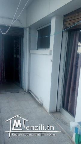 A vendre appartement duplex dans une résidence à khaznadar le Bardo