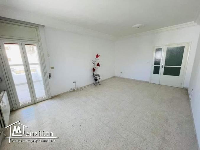 Appartement s3 avec chauffage centrale 120 m2 cité olympique