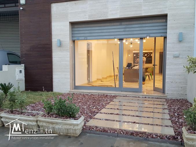 A VENDRE FOND DE COMMERCE SUR LA ROUTE DE GEANT - MNIHLA