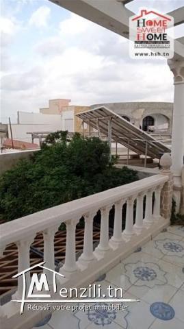 Villa Zmorod à Vendre à Rades Plage