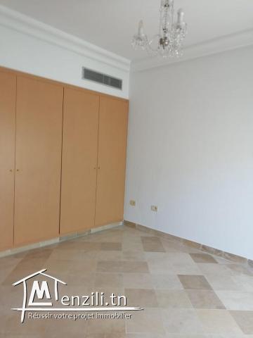Un spacieux appartement S4 à  Ennaser 2