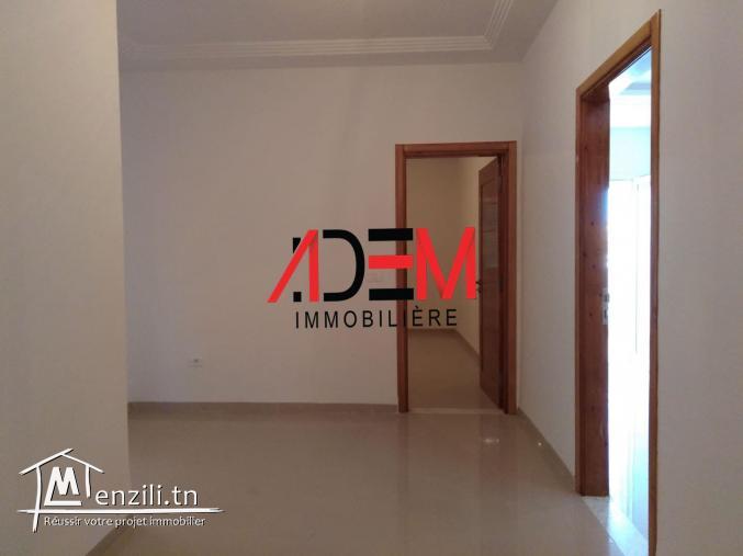 Spacieux appartement S3 avec abri voiture à Chatt Meriem