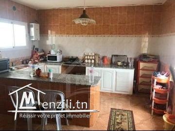 دار للبيع في نابل بـ260 مليون 51355351