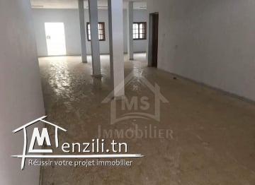 دار للبيع في نابل بـ260 مليون 51355351