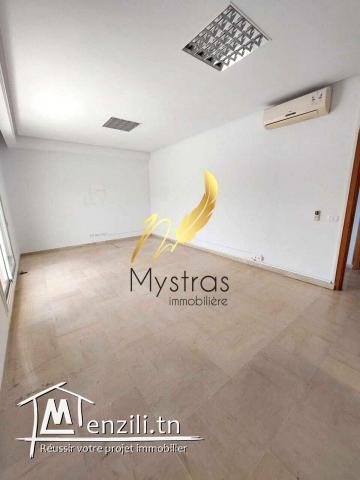 A louer un bureau aux berges du lac 2