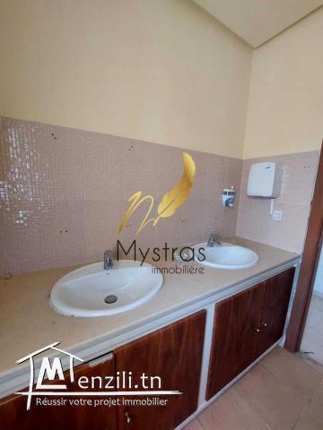 A louer un bureau aux berges du lac 2