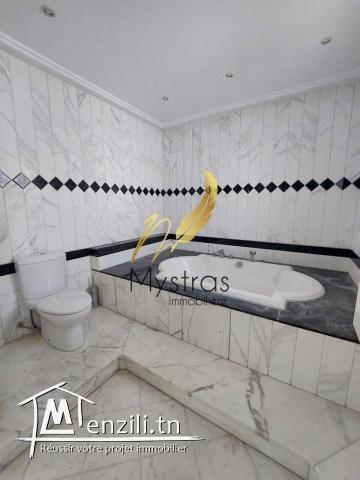 A louer une villa aux berges du lac 1