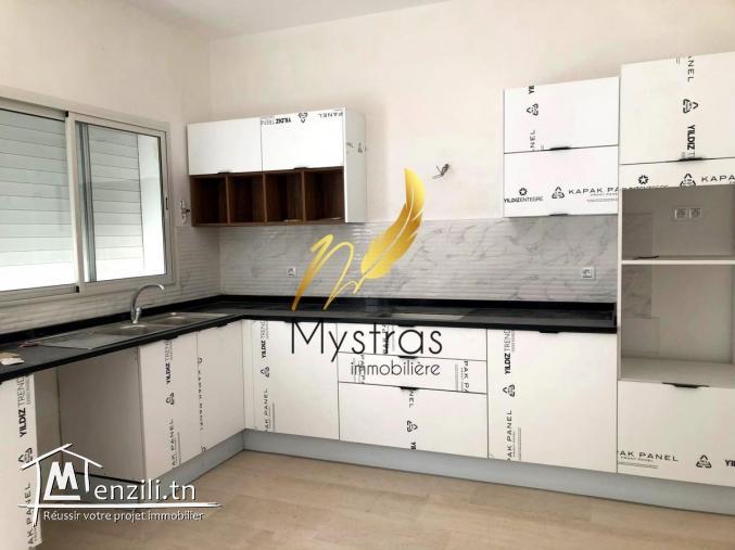 A louer villa neuve à Gammarth