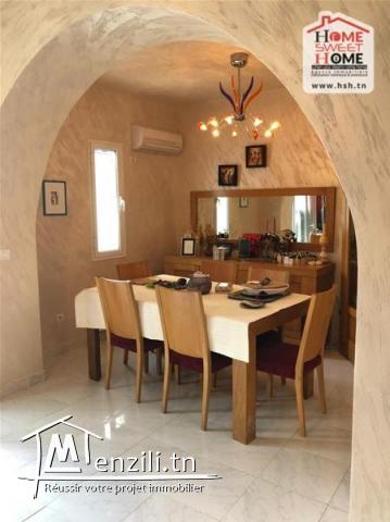 Duplex Syracuse à Vendre à Golden Tulipe