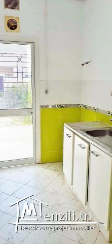 Promoteur vend S+1 à Manouba avec place de parking au sous-sol