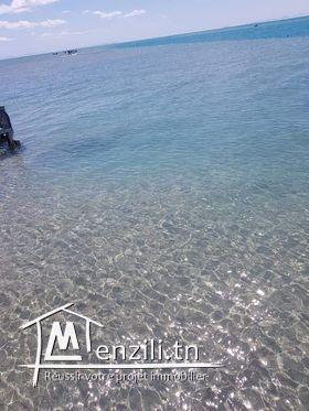 237m² a vendre 400m a la plage sable blanc