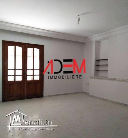 Spacieux étage de villa S3 à Khzema