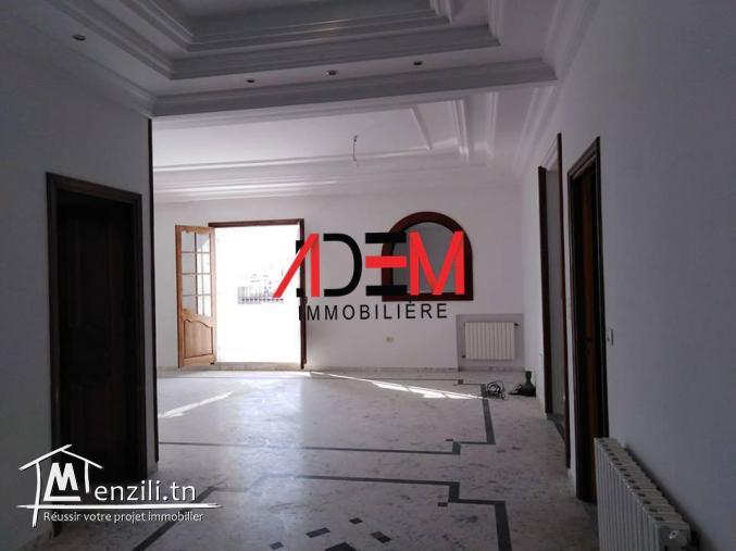 Spacieux étage de villa S3 à Khzema