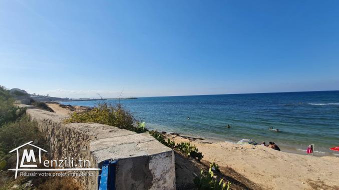 Magnifique terrain pieds dans l'eau