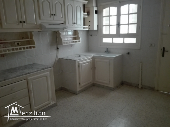 A louer un rez-de-chaussée au Kram