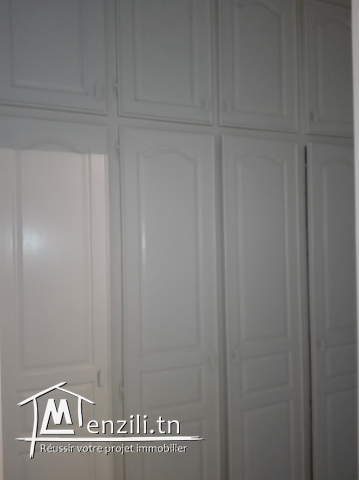 A louer un rez-de-chaussée au Kram