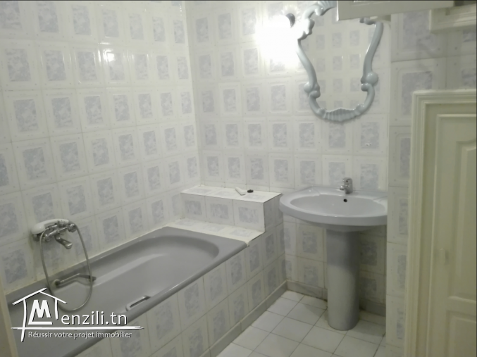 A louer un rez-de-chaussée au Kram