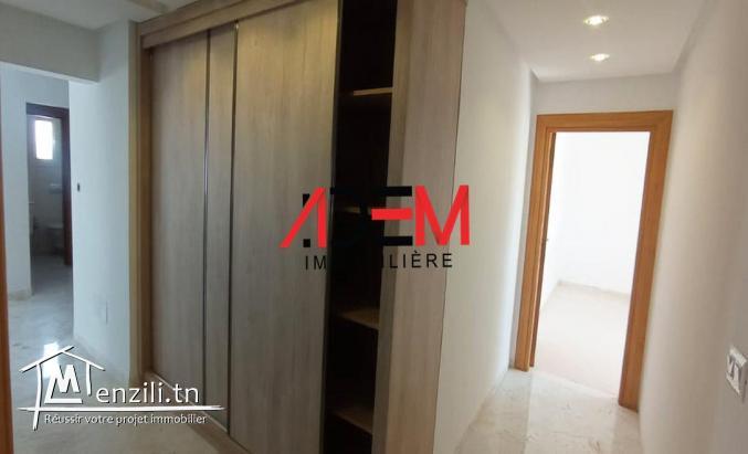 Appartement S2 de haut standing et bien situé à Khzema EST