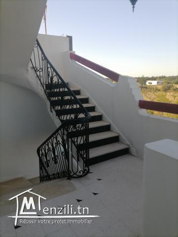 Maison à louer à 7hay rawtha Menzel Bouzelfa