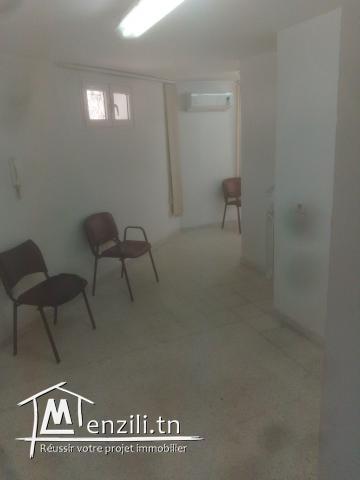 A Louer à Nord Hilton en face clinique Taoufik