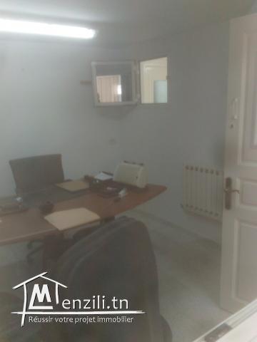 A Louer à Nord Hilton en face clinique Taoufik