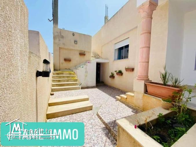 villa 2s+2 plage ezzahra kélibia