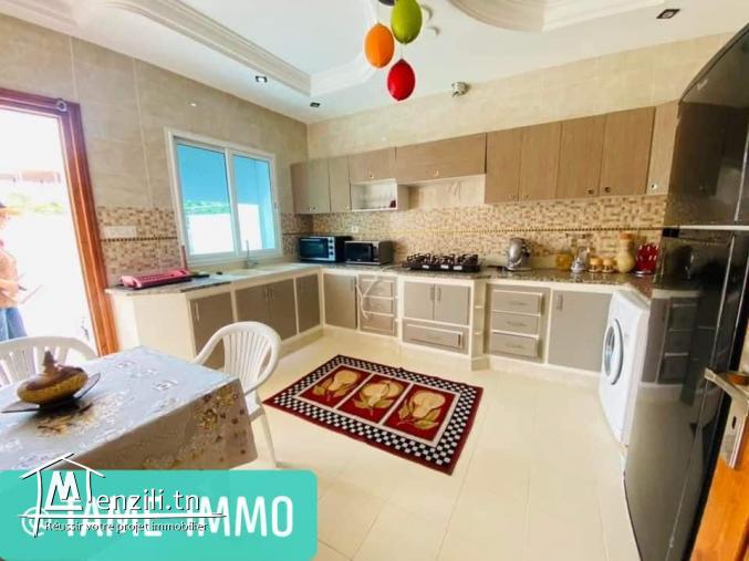 villa 2s+2 plage ezzahra kélibia