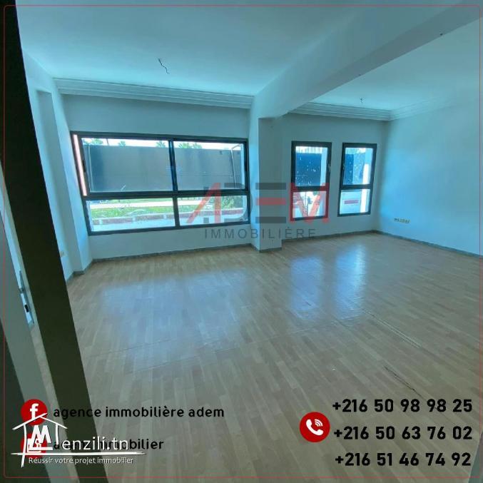 Bureau A3 bien situé à Sousse