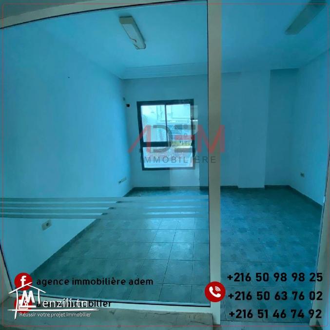Bureau A3 bien situé à Sousse