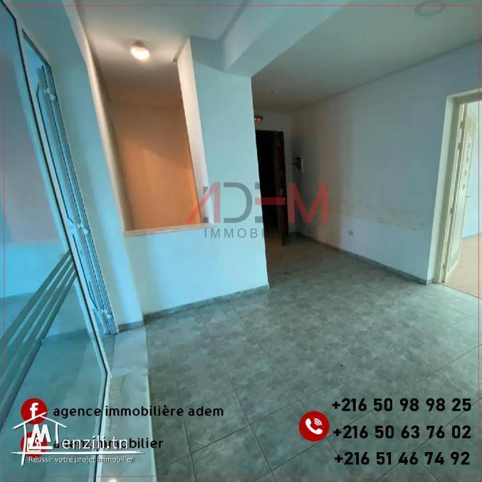 Bureau A3 bien situé à Sousse