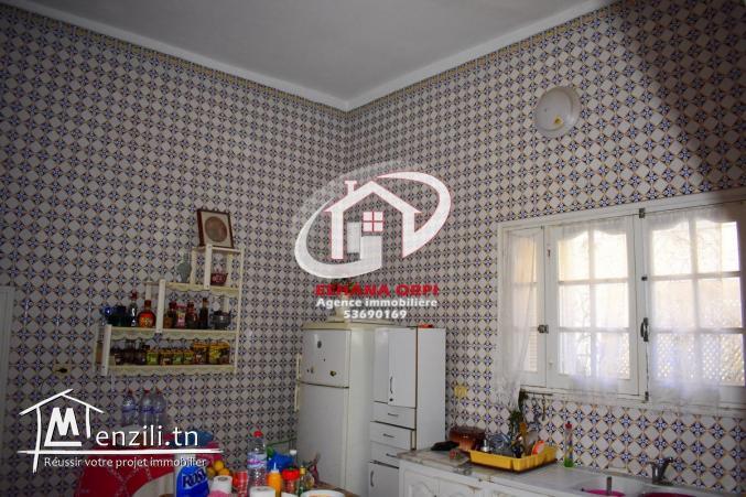 Maison arabe traditionnelle a borj erras